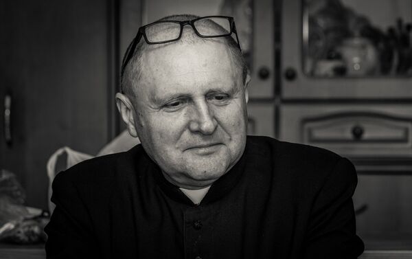 Tēvs Antonijs Badura. Polis, Svētās Dievmātes Dzimšanas draudzes mācītājs, Ačinska Tēvs Antonijs Badura. Polis, Svētās Dievmātes Dzimšanas draudzes mācītājs, Ačinska - Sputnik Latvija