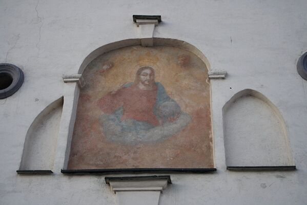 Kristus freska virs Svētajiem vārtiem - Sputnik Latvija
