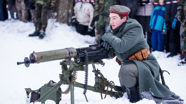 Солдат немецкой армии за станковым пулемётом MG-08 - Sputnik Латвия