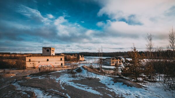 Затопленная тюрьма в карьере Румму в Эстонии - Sputnik Latvija