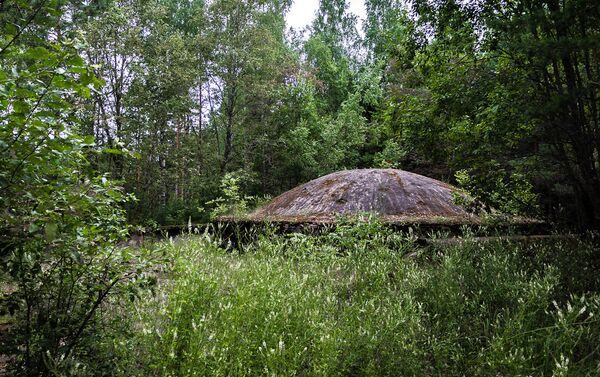 Заброшенный советский комплекс РВСН Двина Р-12 шахтного базирования в Галгаусской волости Гулбенского края - Sputnik Латвия