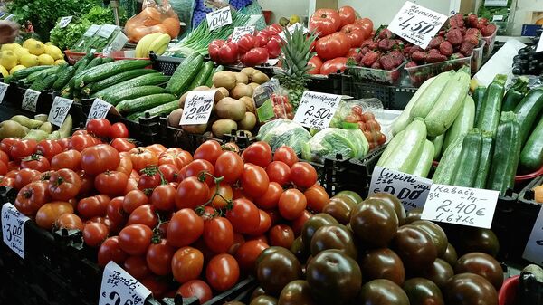 Овощной павильон рынка в Риге - Sputnik Latvija