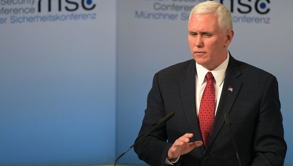 Вице-президент США Майк Пенс выступает на 53-й Мюнхенской конференции по безопасности - Sputnik Латвия