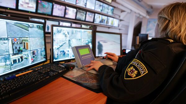 Центр видеонаблюдения муниципальной полиции Риги - Sputnik Латвия