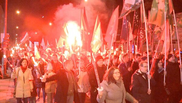 Факельное шествие в Польше - Sputnik Латвия
