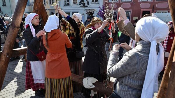 День весеннего равноденствия День весеннего равноденствия - Sputnik Латвия