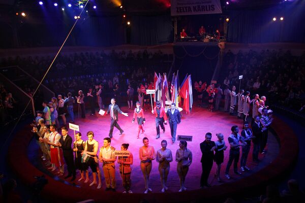 Международный цирковой фестиваль Золотой Карл-2016 - Sputnik Латвия