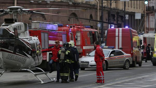 Ситуация у станции метро Сенная площадь в Санкт-Петербурге, 3 апреля 2017 - Sputnik Латвия