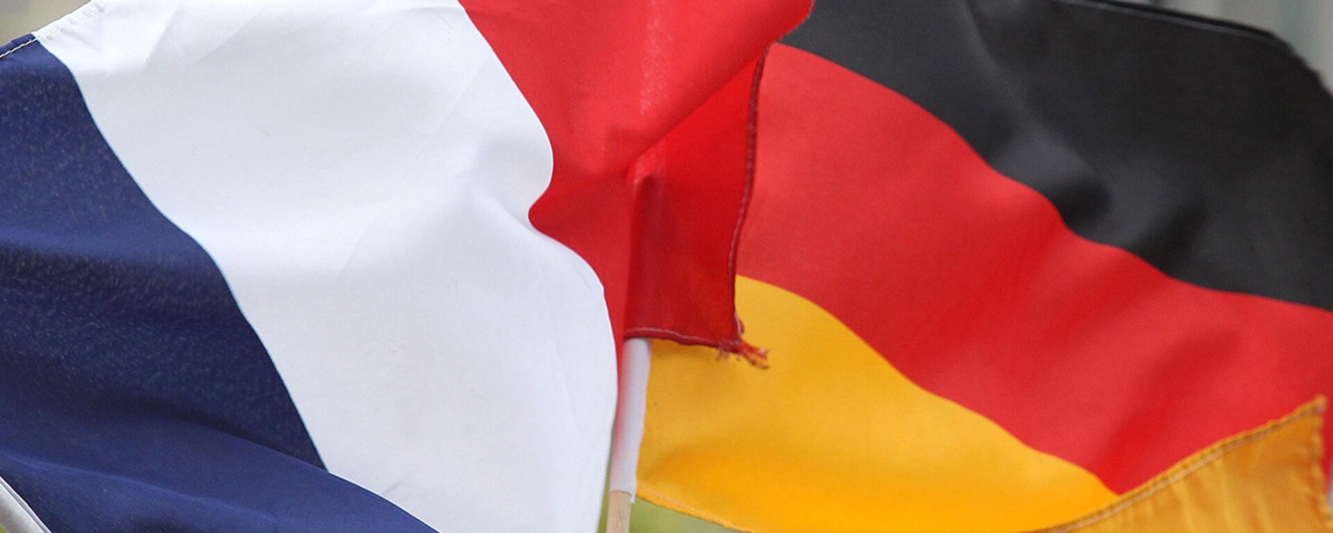 Флаги Франции и Германии - Sputnik Латвия, 1920, 29.06.2022