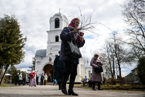 Вербное воскресенье в городах России - Sputnik Латвия