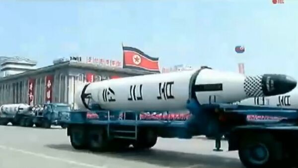 Истребители, танки и баллистические ракеты - военный парад в Северной Корее - Sputnik Латвия