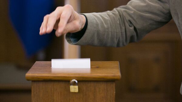 Balsošana. Foto no arhīva - Sputnik Latvija