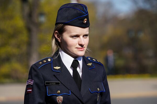 Женщина-военнослужащая - Sputnik Латвия