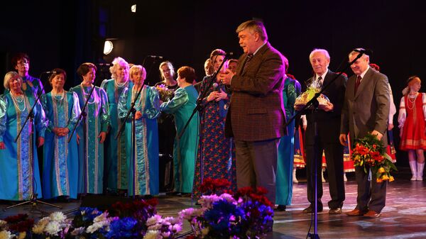 Я люблю Вас, спасибо, что пригласили на концерт, – сказал посол России Евгений Лукьянов Я люблю Вас, спасибо, что пригласили на концерт, – сказал посол России Евгений Лукьянов - Sputnik Латвия