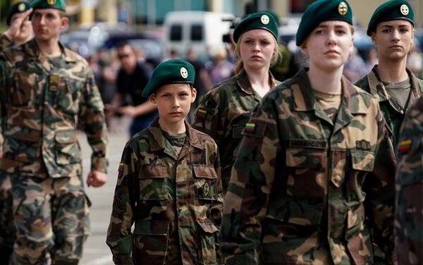Парад Литовской армии в Паневежисе - Sputnik Латвия