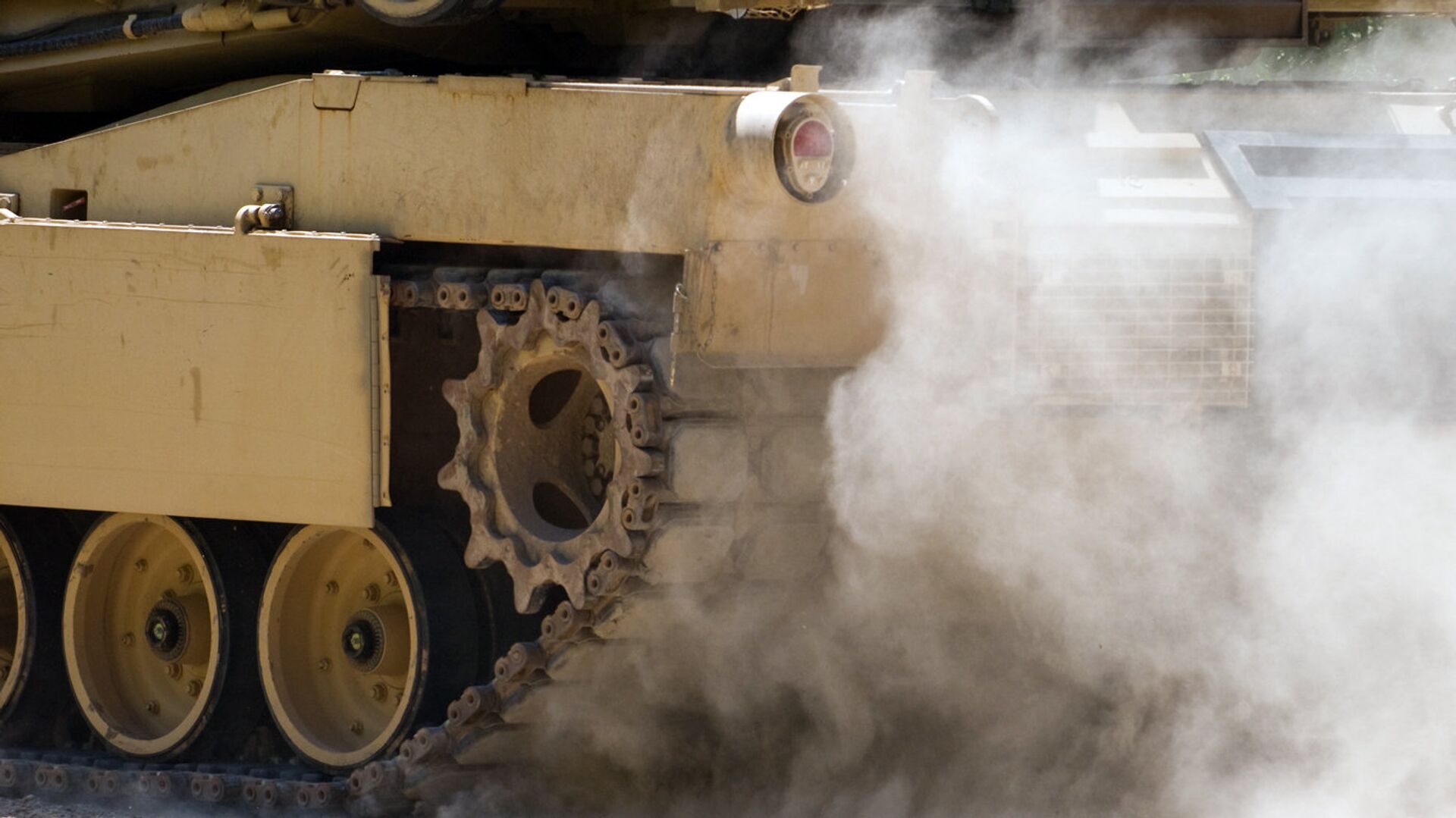 Танк M1A1 Abrams на учениях Saber Strike Танк M1A1 Abrams на учениях Saber Strike - Sputnik Латвия, 1920, 08.08.2023