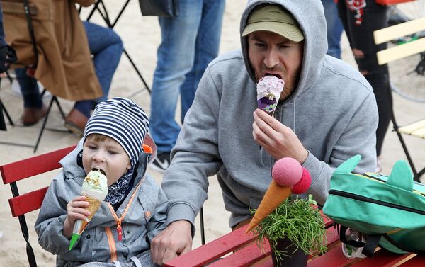 Фестиваль мороженого в Юрмале - Sputnik Латвия