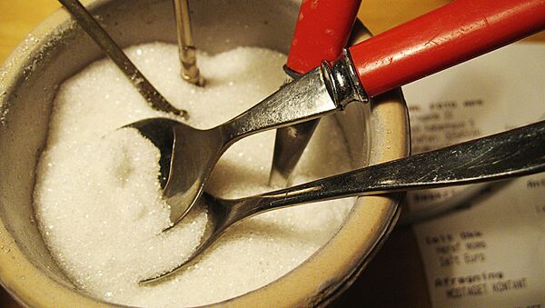 Сахар в сахарнице с ложками - Sputnik Latvija