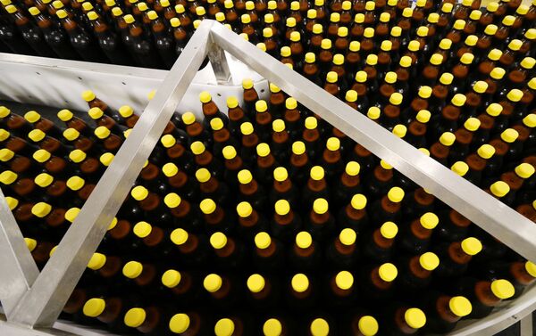 Готовый продукт завода Лидское пиво Готовый продукт завода Лидское пиво - Sputnik Латвия