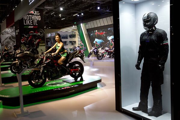 Спортивный мотоцикл Benelli Спортивный мотоцикл Benelli - Sputnik Латвия