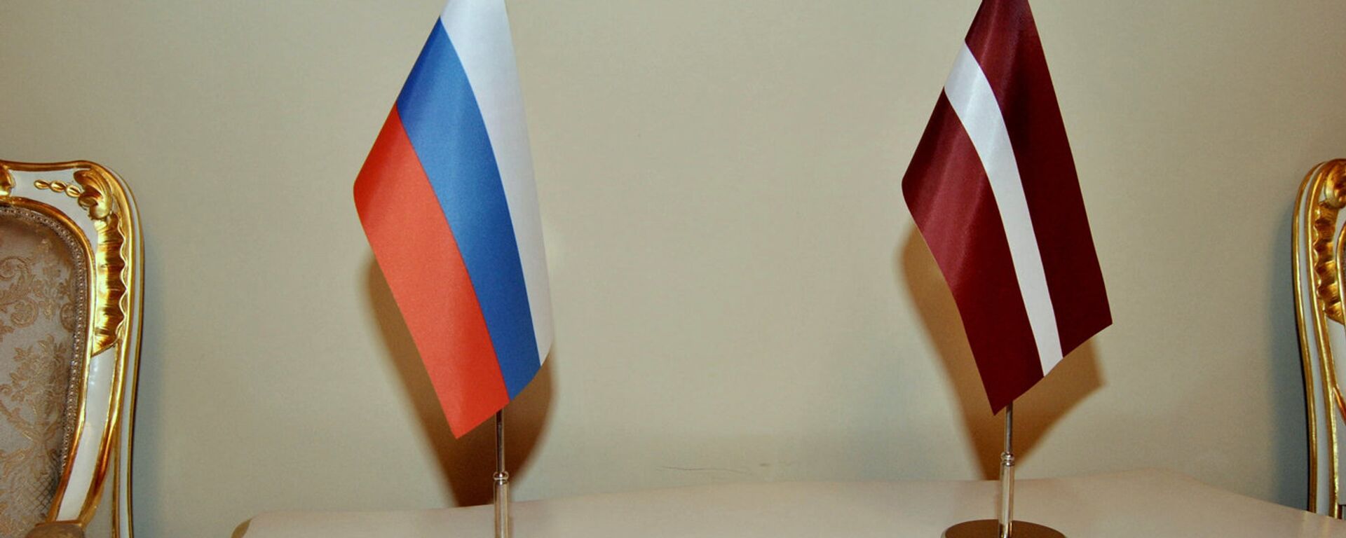 Флаги Латвии и России - Sputnik Латвия, 1920, 06.03.2021