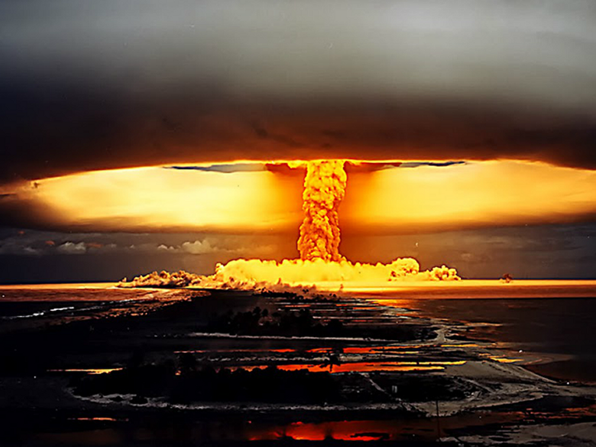 Ядерный взрыв в истории человечества