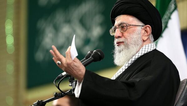Руководитель и духовный лидер Ирана аятолла Сейед Али Хаменеи - Sputnik Latvija