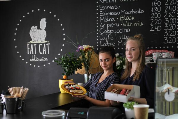 Fat Cat – более 220 видов эклеров на любой вкус Fat Cat – более 220 видов эклеров на любой вкус - Sputnik Латвия