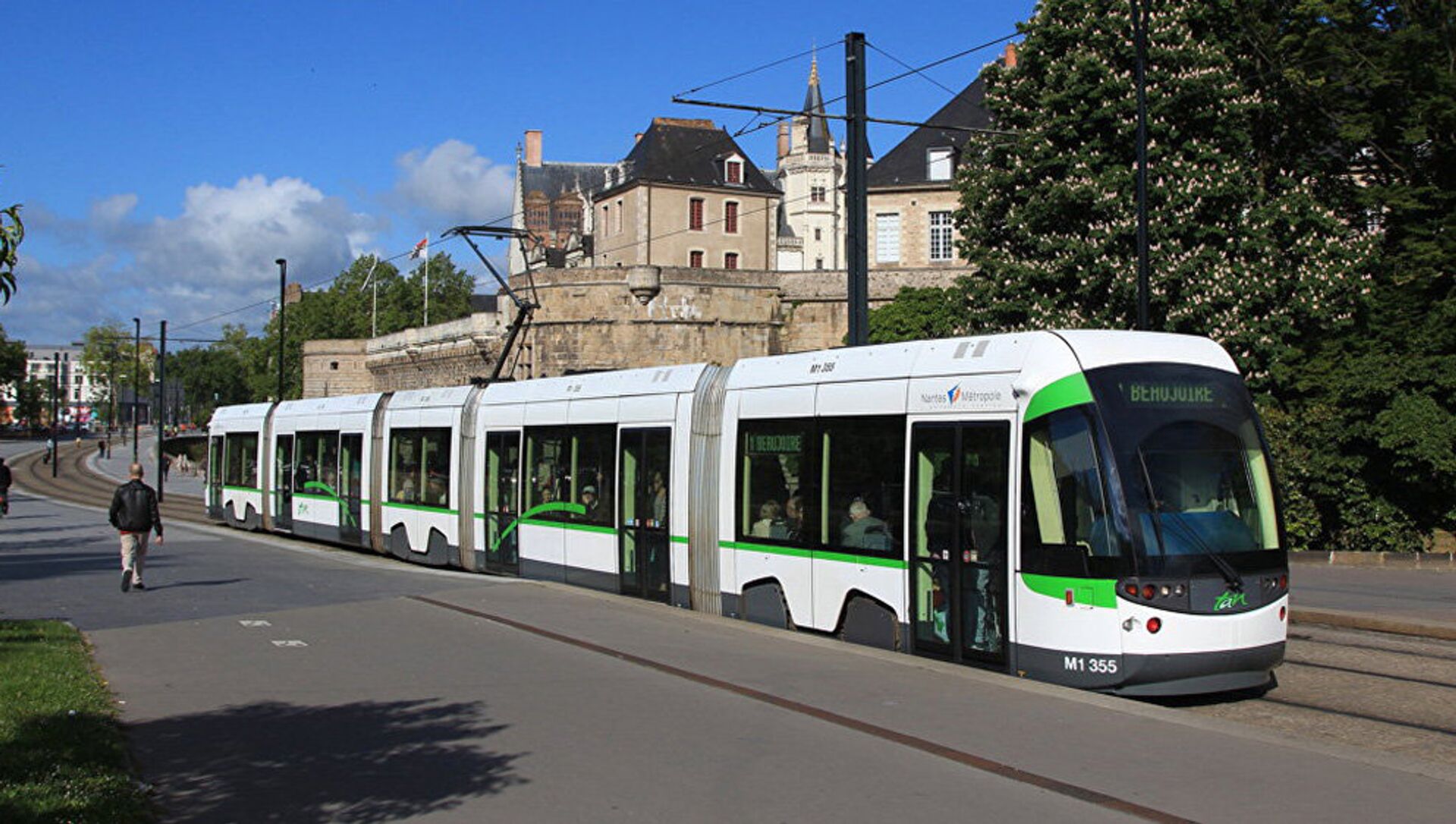 Трамвай во франции