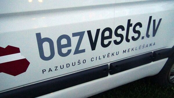 Автомобиль добровольческого движения Bezvests.lv - Sputnik Латвия