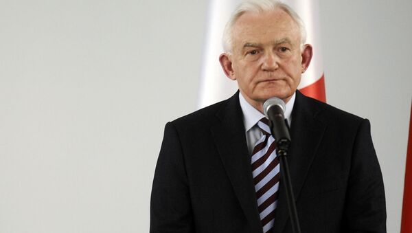 Экс-премьер Польши Лешек Миллер - Sputnik Латвия