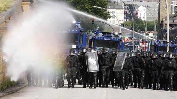 Акции протеста в Гамбурге Акции протеста в Гамбурге - Sputnik Latvija