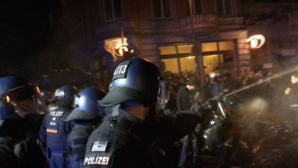 Ar trešo nekārtību nakti Hamburgā noslēdzās G20 samits - Sputnik Latvija