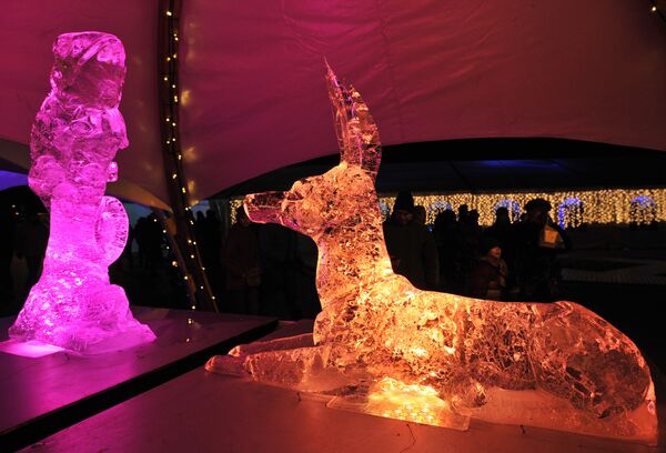 На 18 международном фестивале ледовой скульптуры в Елгаве - Sputnik Latvija