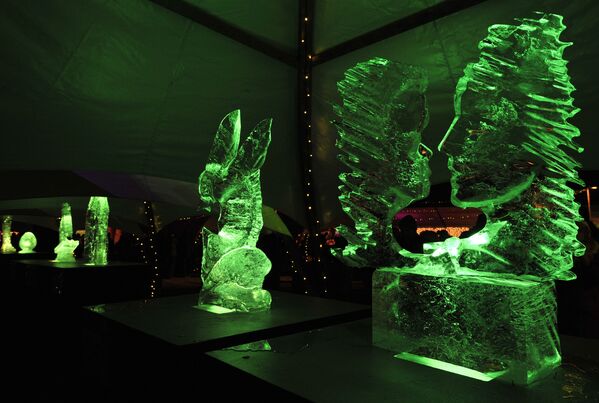 На 18 международном фестивале ледовой скульптуры в Елгаве - Sputnik Latvija