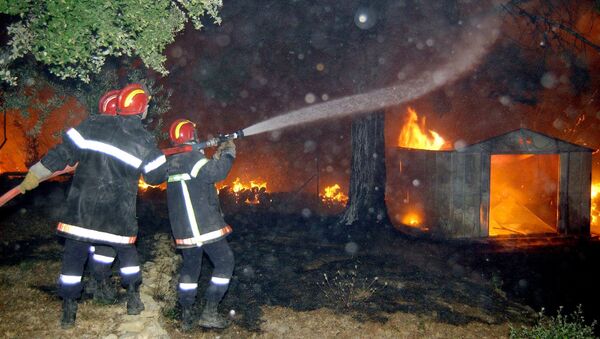Лесной пожар рядом с Марселем, архивное фото - Sputnik Latvija
