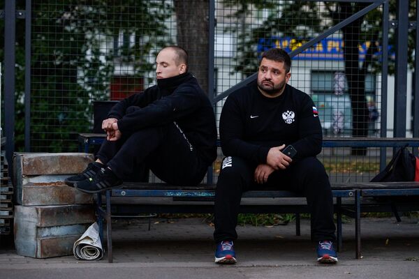 Российский спортсмен Александр Грейчас и его тренер Евгений Симаков из Калининграда Российский спортсмен Александр Грейчас и его тренер Евгений Симаков из Калининграда - Sputnik Латвия