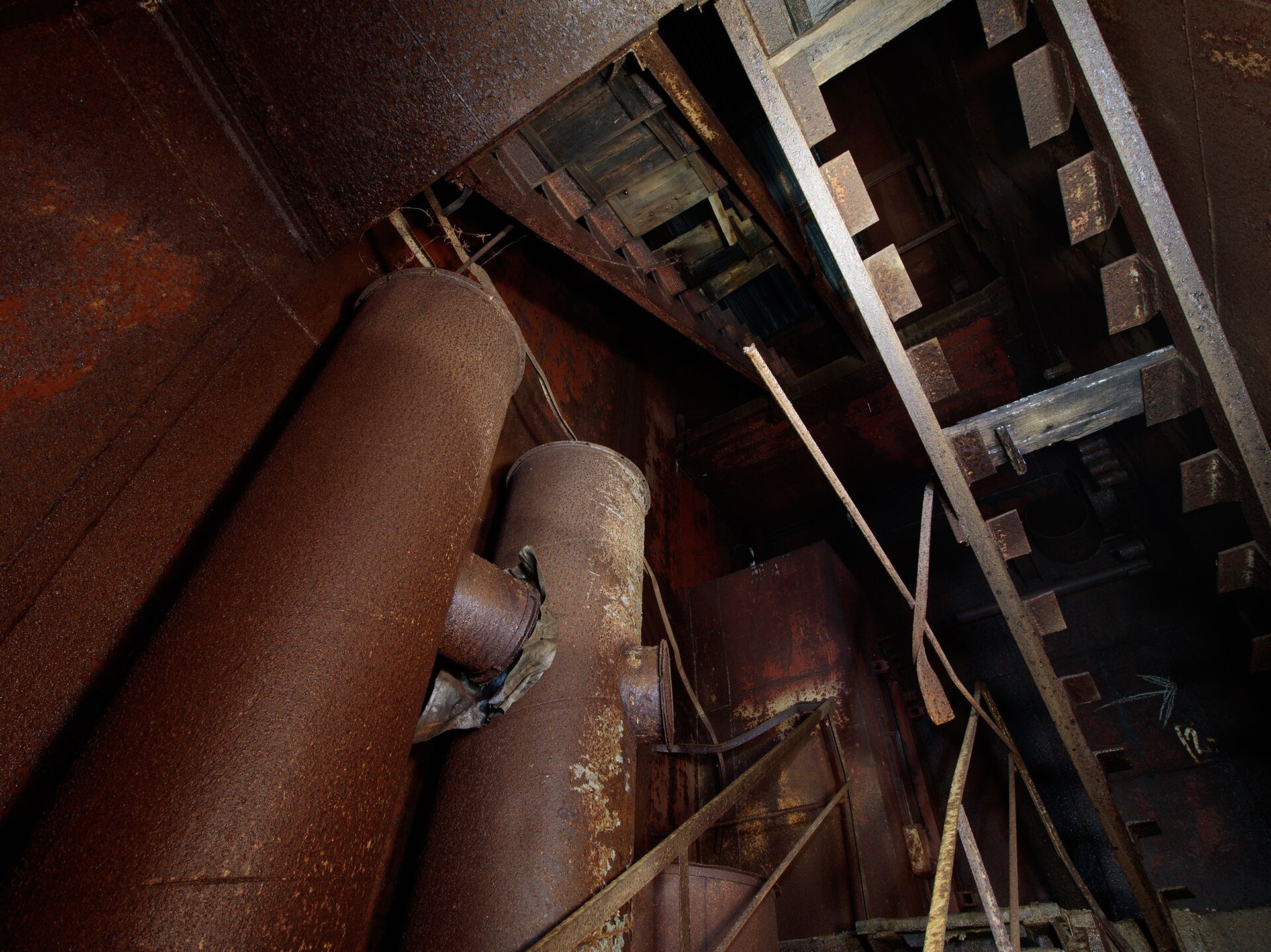 защитные козырьки в строительстве. чем должны оборудоваться места прохода. чем должны оборудоваться места прохода. памятка пожарной безопасности на предприятии. требования пожарной бе.