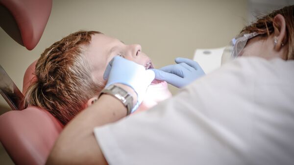 Bērns pie zobārsta. Foto no arhīva - Sputnik Latvija