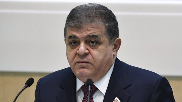 Владимир Джабаров, первый заместитель председателя Комитета по международным делам Совета Федерации России    - Sputnik Латвия