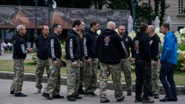 Члены радикальной националистической группировки Tēvijas sargi (Стражи Отечества) - Sputnik Латвия