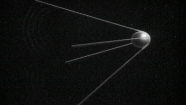 Запуск первого искусственного спутника Земли. Архивное видео - Sputnik Латвия