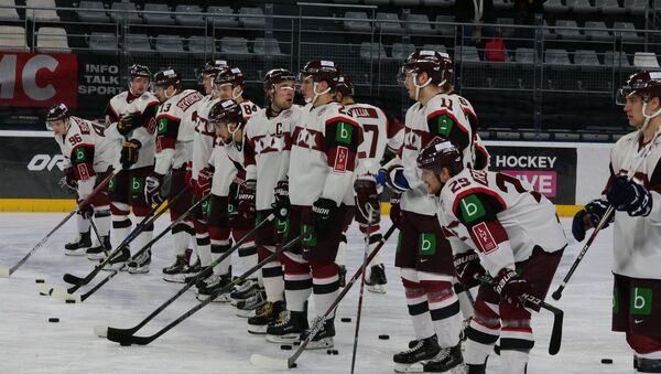 Сборная Латвии по хоккею во время турнира Euro Ice Hockey Challenge во Франции - Sputnik Латвия