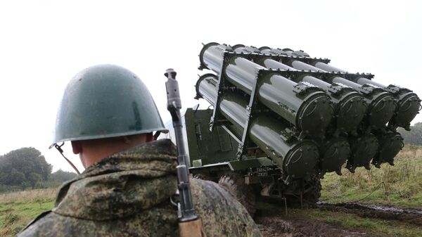 Пуск противокорабельной ракеты БРК Бал в рамках учений Запад-2017 - Sputnik Латвия