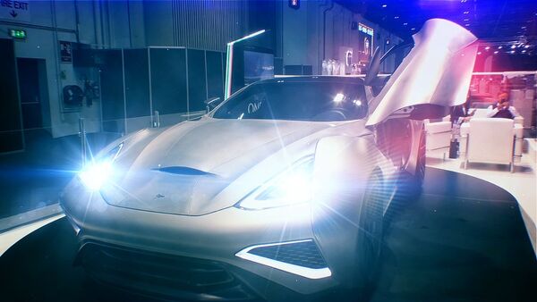 Титановый суперкар за 2,5 миллиона евро показали на автосалоне в Дубае - Sputnik Латвия