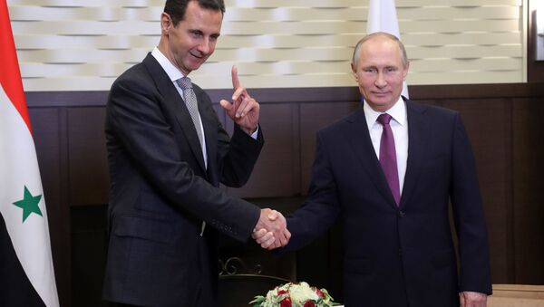 Президент Сирии Башар Асад и президент России Владимир Путин во время встречи - Sputnik Latvija