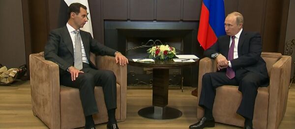 Президент Сирии Башар Асад поблагодарил Владимира Путина за помощь Президент Сирии Башар Асад поблагодарил Владимира Путина за помощь - Sputnik Латвия