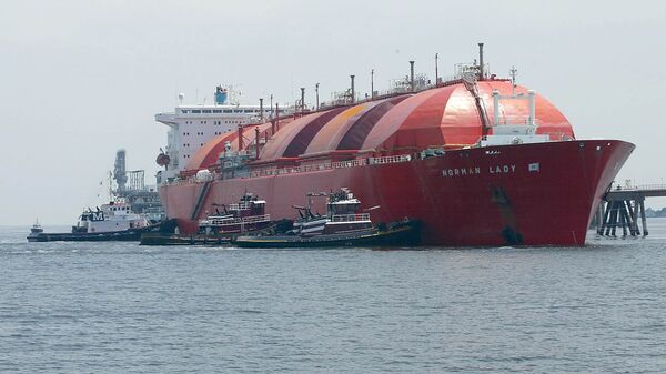 Судно, предназначенное для транспортировки сжиженного природного газа - Sputnik Латвия