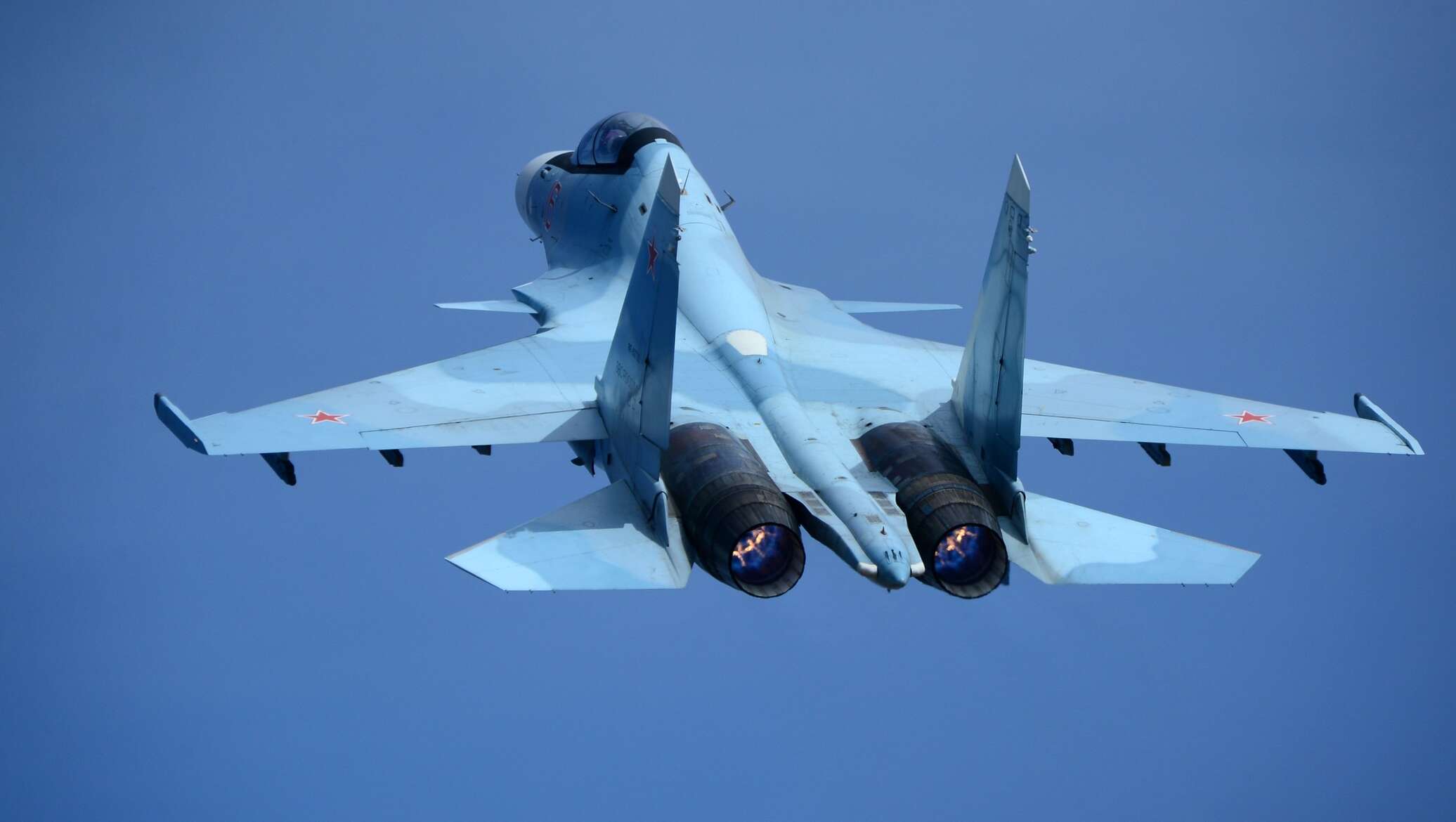Российские самолеты 2015. P-8 Poseidon су27. Су-30см. Перехват самолета. Су-35с фото.