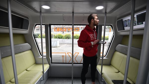 Беспилотный пассажирский автобус - Sputnik Латвия
